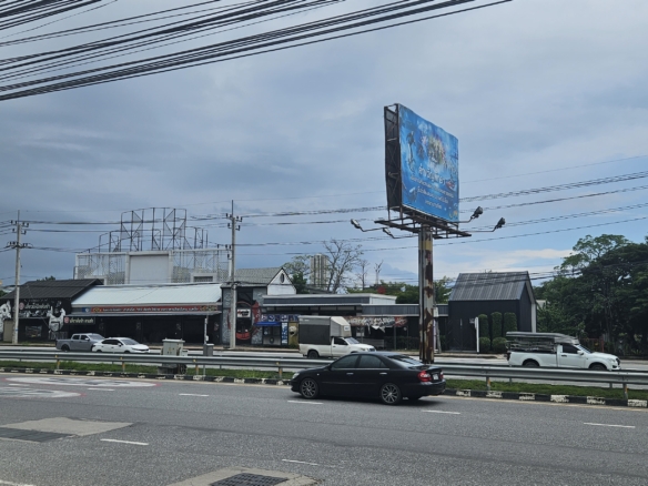 #3455 Large Commercial Premises on Sukhumvit Road