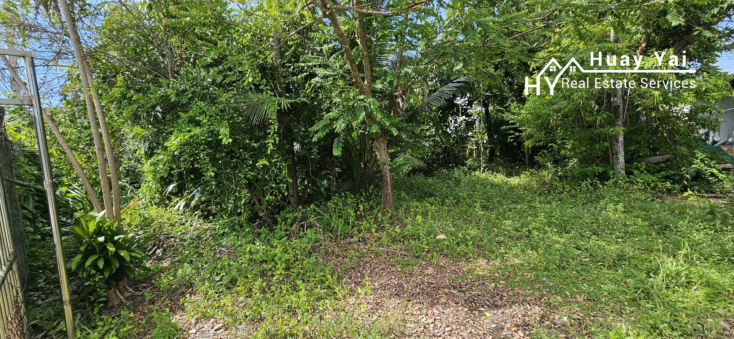 #3459 House for renovation / demolition in quiet residential area 