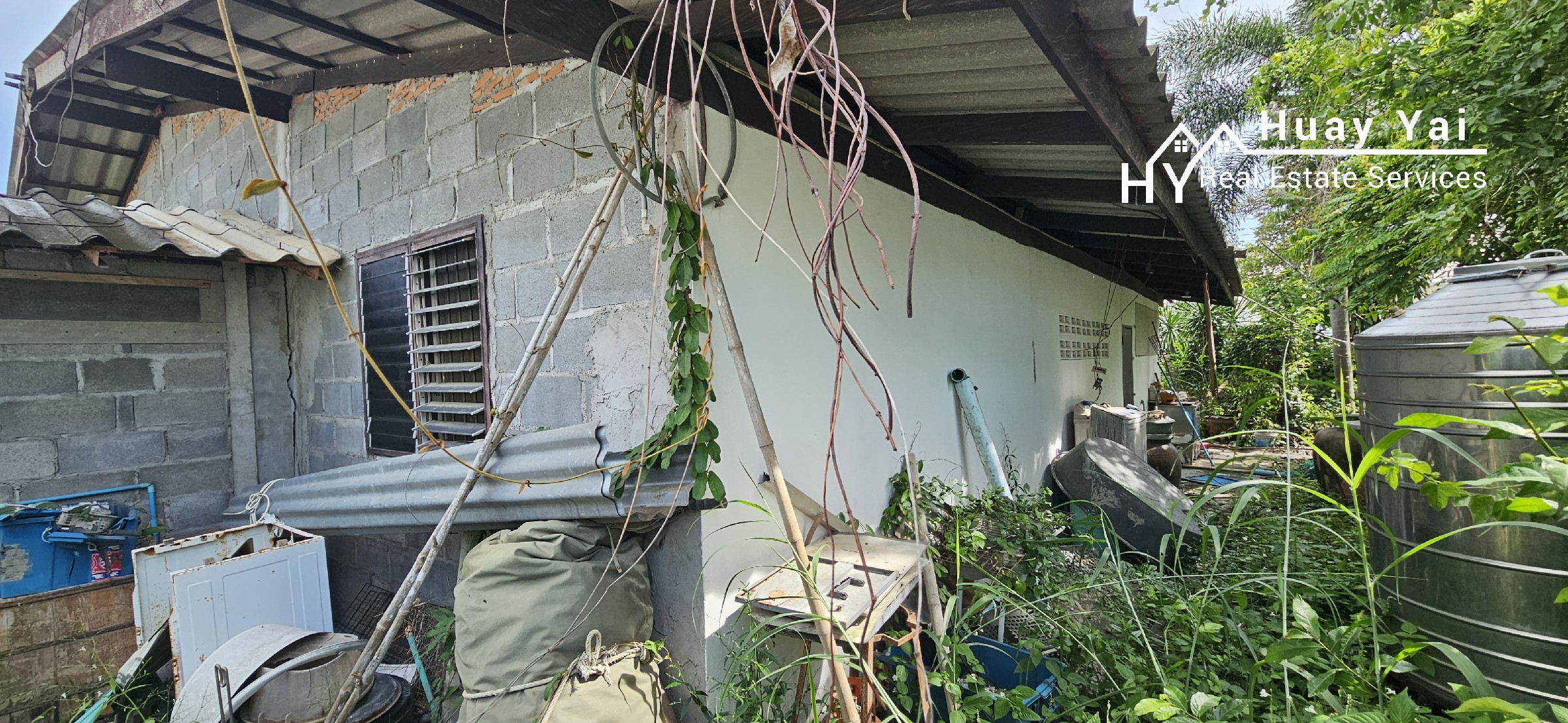 #3459 House for renovation / demolition in quiet residential area 