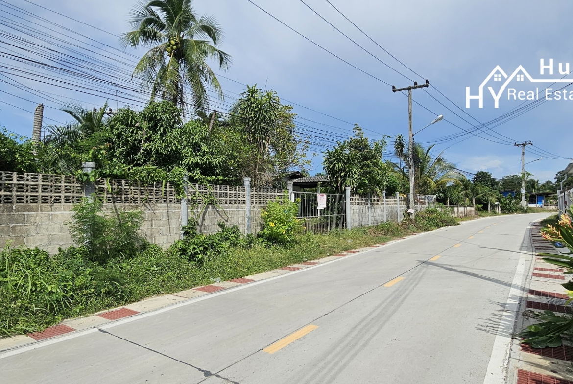 #3459 House for renovation / demolition in quiet residential area 