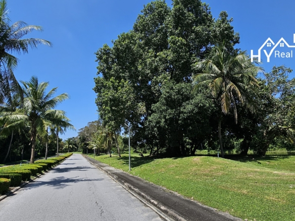 #1642 Large plot beside the fairway in Eastern Star Golf Course
