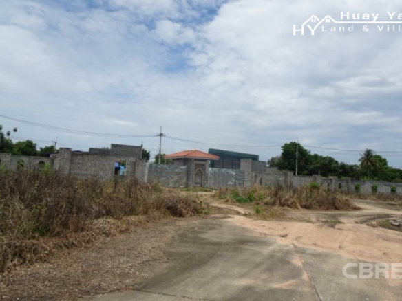 #1358   30rai walled Moo Baan development site