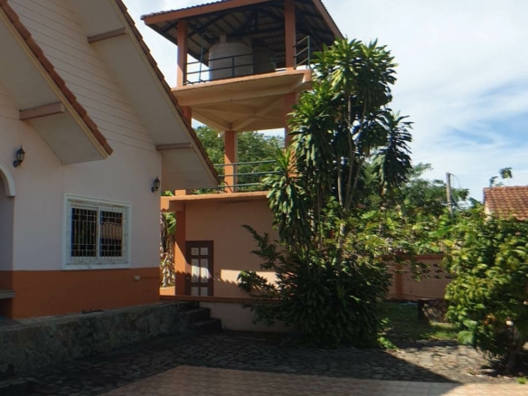 #3276    3.5+ rai with a beautiful lake plus 4Bedroom Pool House