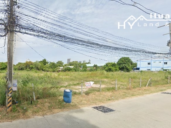 #1656     Good shaped development site. Wide Soi Jomtien.