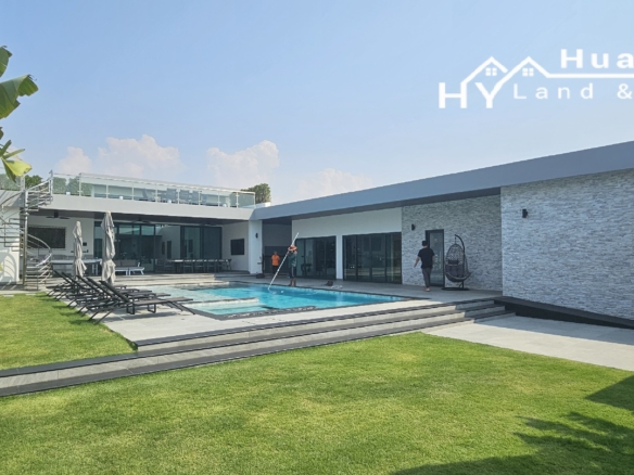 #3339 New Pool Villa with views in superior gated village of Siam Royal View