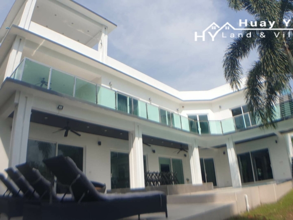 #3274 – Pool Villa on raised ground with views. Spectacular roof terrace