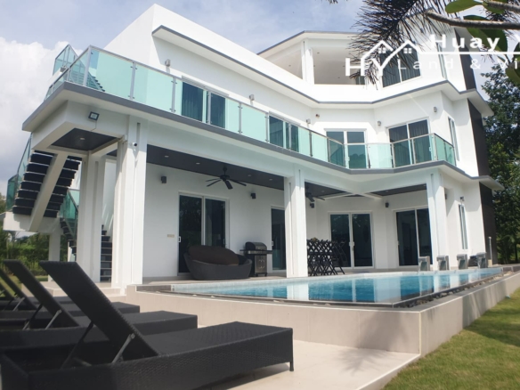 #3275 – Pool Villa on raised ground with views. Spectacular roof terrace
