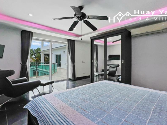 #3274 – Pool Villa on raised ground with views. Spectacular roof terrace