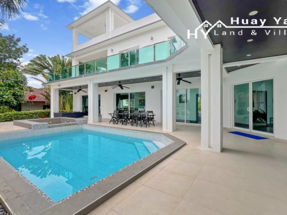 #3274 – Pool Villa on raised ground with views. Spectacular roof terrace