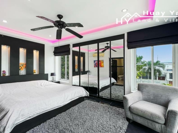 #3275 – Pool Villa on raised ground with views. Spectacular roof terrace