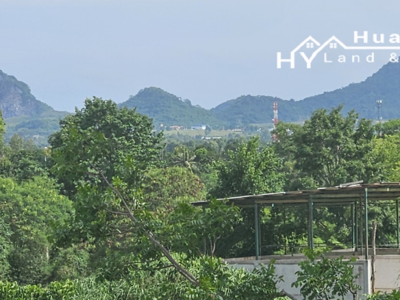 #3476 Spacious newly built villa at Phoenix Golf overlooking the adjoining fairway