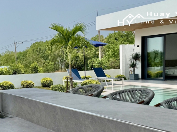 #3470 8x New Hillside Pool Villas with views to Jomtien, Bang Sarray, The Ocean & The Islands