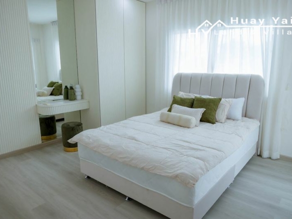 #3476 Spacious newly built villa at Phoenix Golf overlooking the adjoining fairway