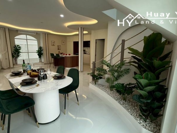 #3476 Spacious newly built villa at Phoenix Golf overlooking the adjoining fairway