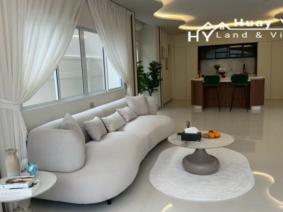 #3476 Spacious newly built villa at Phoenix Golf overlooking the adjoining fairway