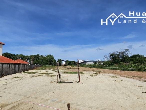 #1707        4rai of Chak Nok Lakefront Land