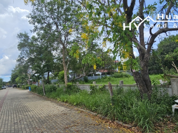 #1711    Land plot in gated community