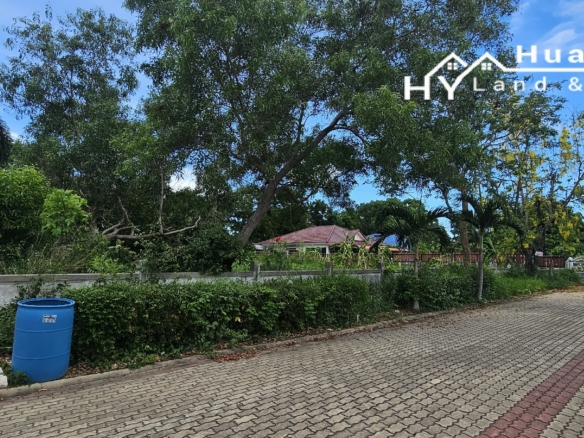 #1711    Land plot in gated community
