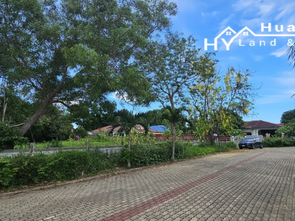 #1711    Land plot in gated community