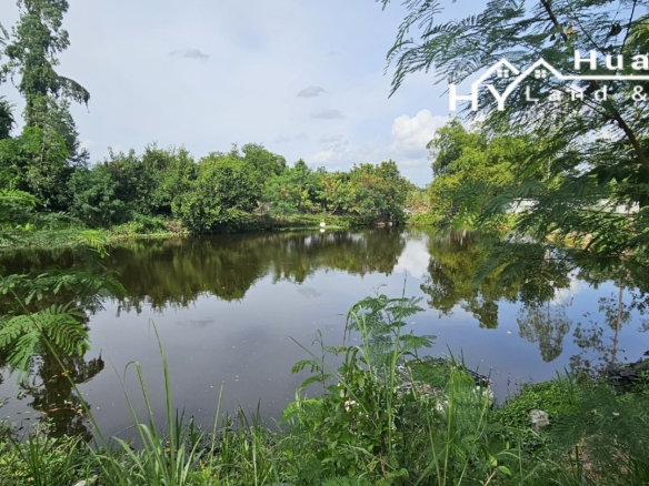 #1710 5rai adjoining gated community in centre of Huay Yai