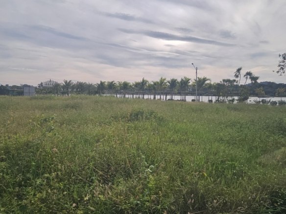 #1705  Land with 70m Lake frontage just outside Pattaya