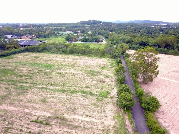 #1193  25+rai development site Soi Polo.  JV possible.