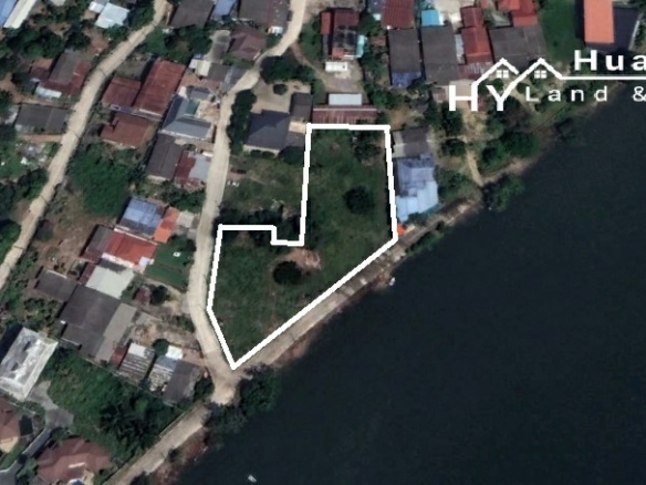 #1705  Land with 70m Lake frontage just outside Pattaya