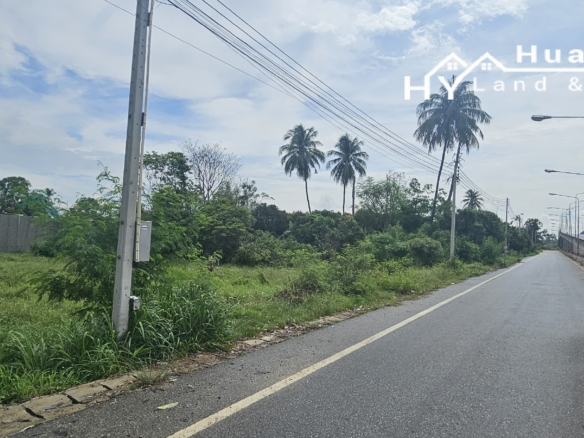 #1723   Huay Yai Main Road. Almost 1 rai