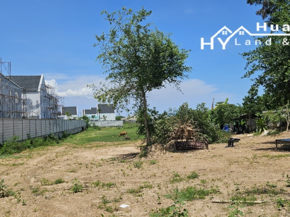 #1290  5+rai ideal multi villa site close to Huay Yai Road