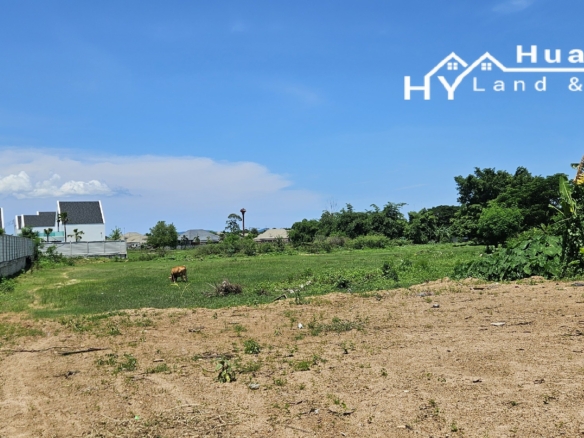 #1290  5+rai ideal multi villa site close to Huay Yai Road