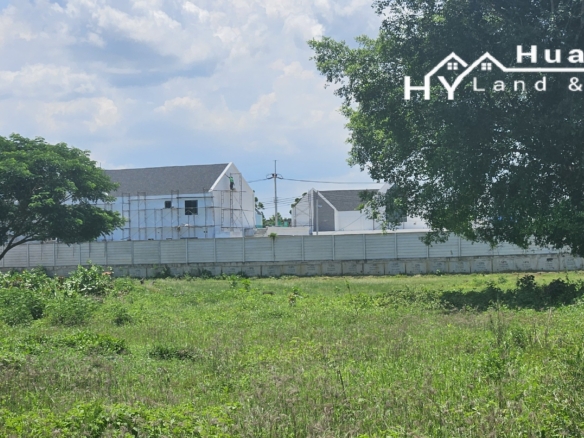 #1290  5+rai ideal multi villa site close to Huay Yai Road