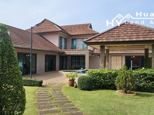#3495   A well presented Pool House just off Huay Yai centre