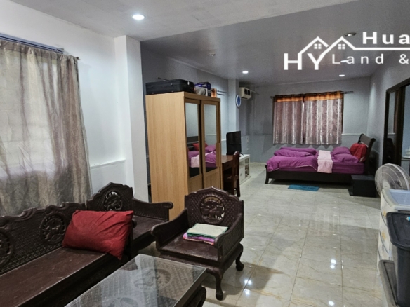 #3494        6+ rai large Thai House + 2nd house on main road.  Excellent Value