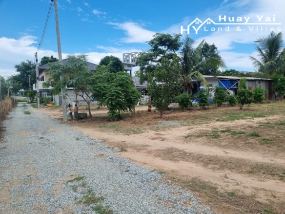#1739     Plot with borehole near Chak Nok Lake and Huay Yai Village