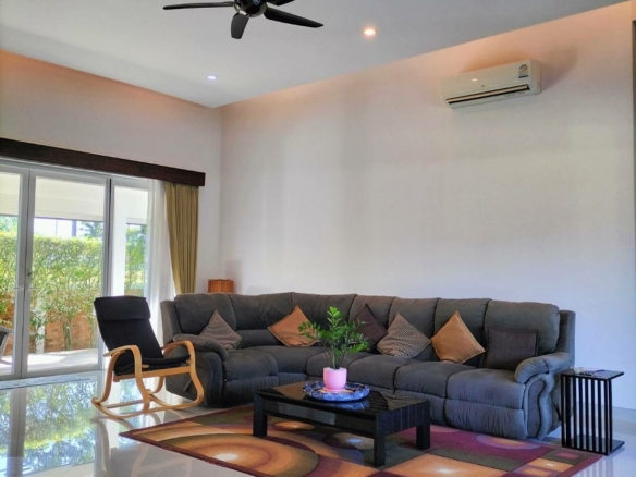 #3109 Spacious well proportioned Pool Villa in large plot