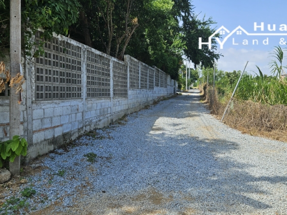 #1739     Plot with borehole near Chak Nok Lake and Huay Yai Village