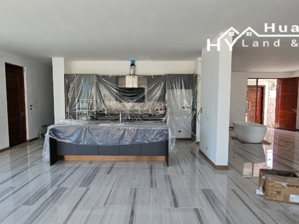 #3514 Stunning new Hilltop Pool House with views