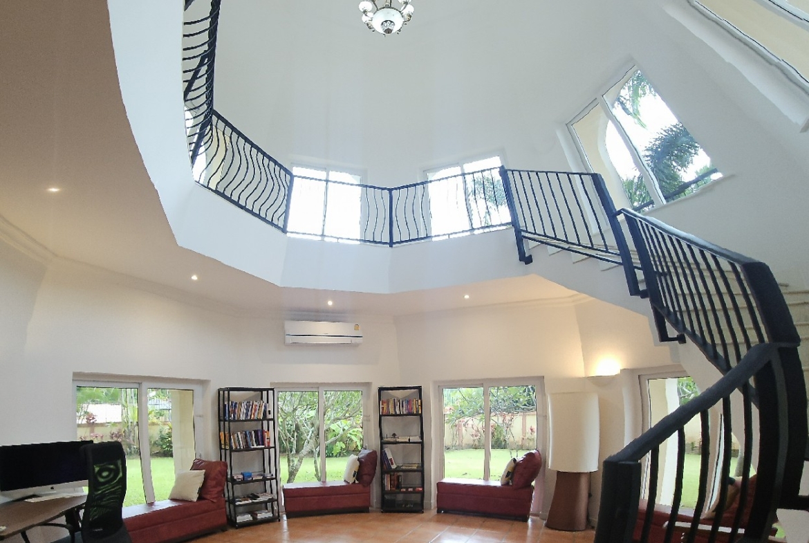 #3515   Beautifully presented and refurbished Pool Villa in large walled garden quietly hidden away in Huay Yai