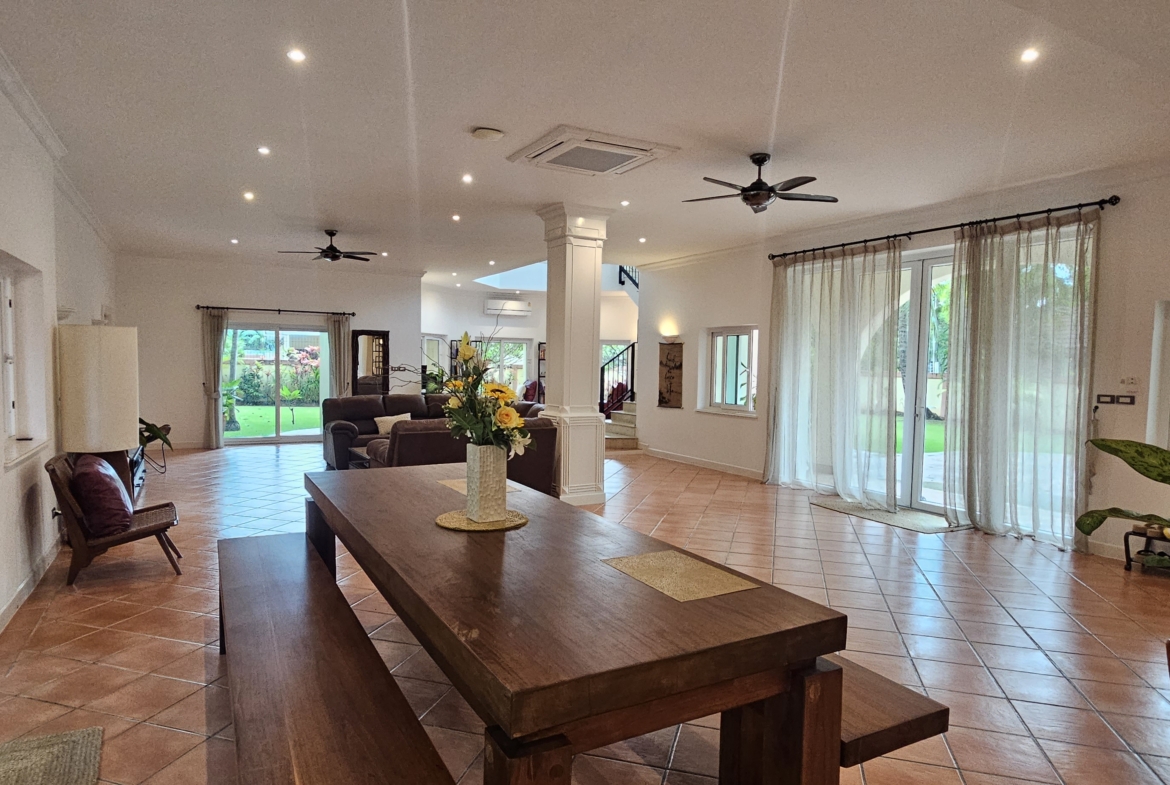 #3515   Beautifully presented and refurbished Pool Villa in large walled garden quietly hidden away in Huay Yai