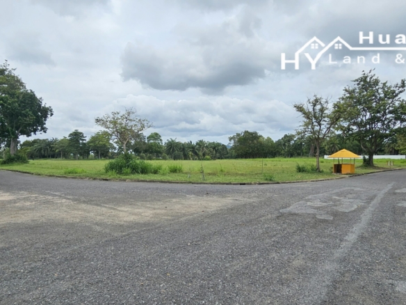 #B26  Larger than average building plot within the golf course on a favoured corner position