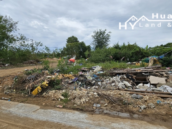 #1750       Rectangular corner plot just 280m off Chak Nok Road near the end of Soi Chaiyapruek2
