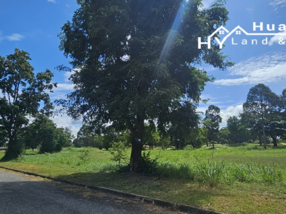 #B82 & B83 2x Premium Building plots close to the main entrance over looking the fairway