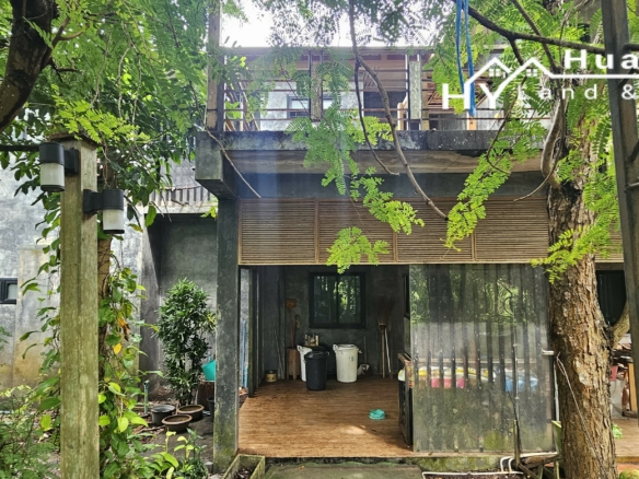 #1763  44rai Fruit Farm For Sale Chon Buri with large modern style house.   SUPERB VALUE FOR MONEY.