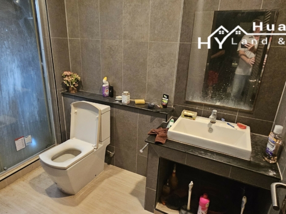 #1763  44rai Fruit Farm For Sale Chon Buri with large modern style house.   SUPERB VALUE FOR MONEY.