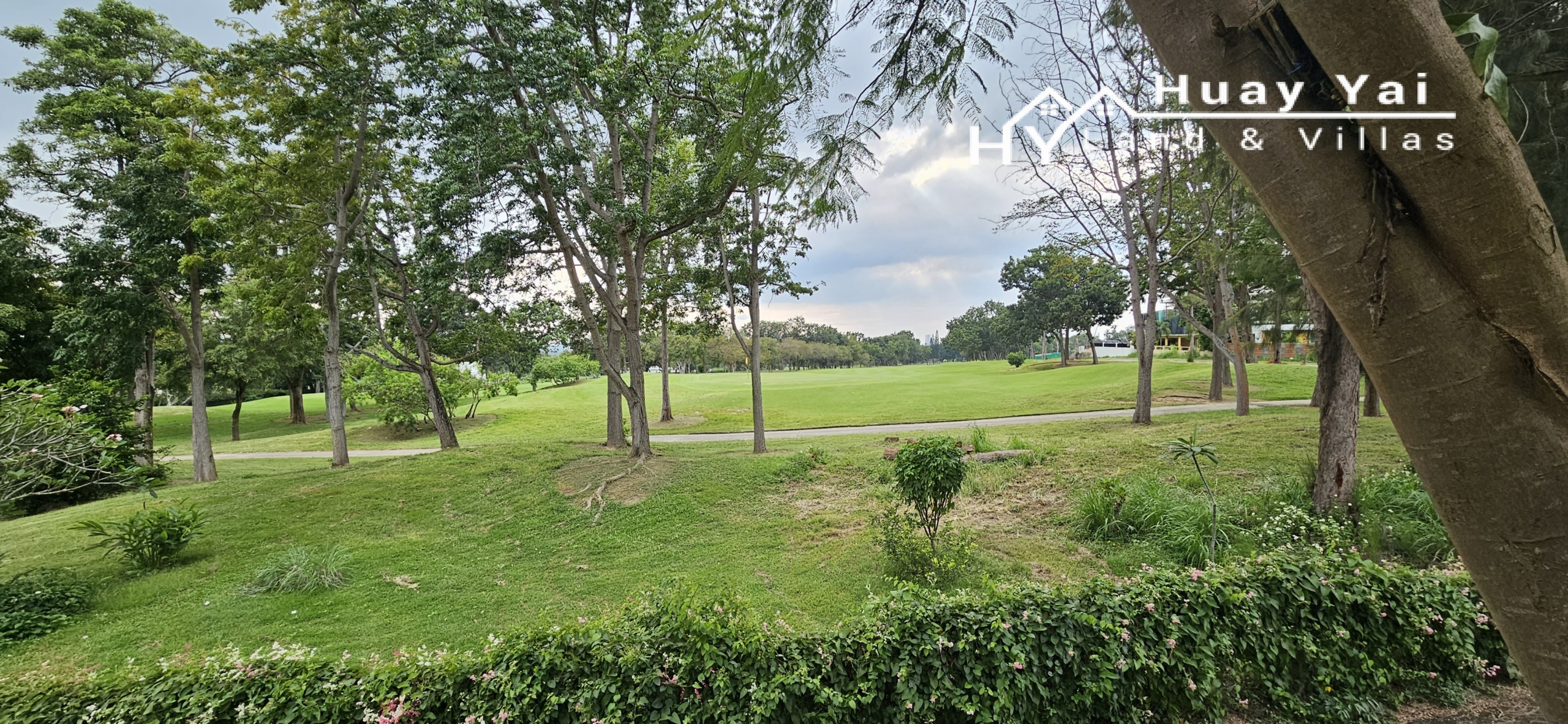 #3531 GOLF VILLA WITH PERFECT LIVING ACCOMMODATION, RIGHT ON THE FAIRWAY
