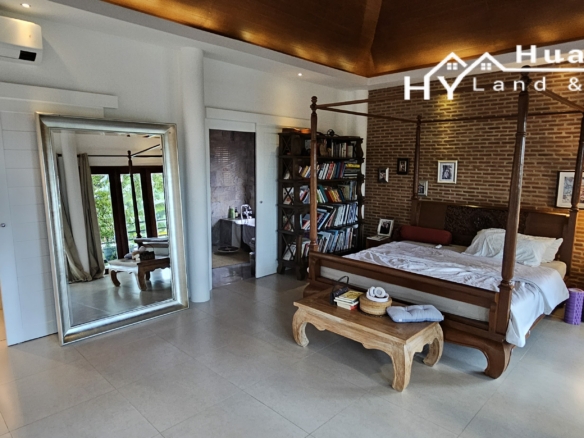 #3531 GOLF VILLA WITH PERFECT LIVING ACCOMMODATION, RIGHT ON THE FAIRWAY