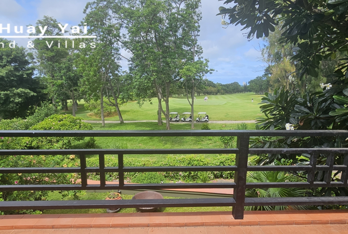 #3531 GOLF VILLA WITH PERFECT LIVING ACCOMMODATION, RIGHT ON THE FAIRWAY