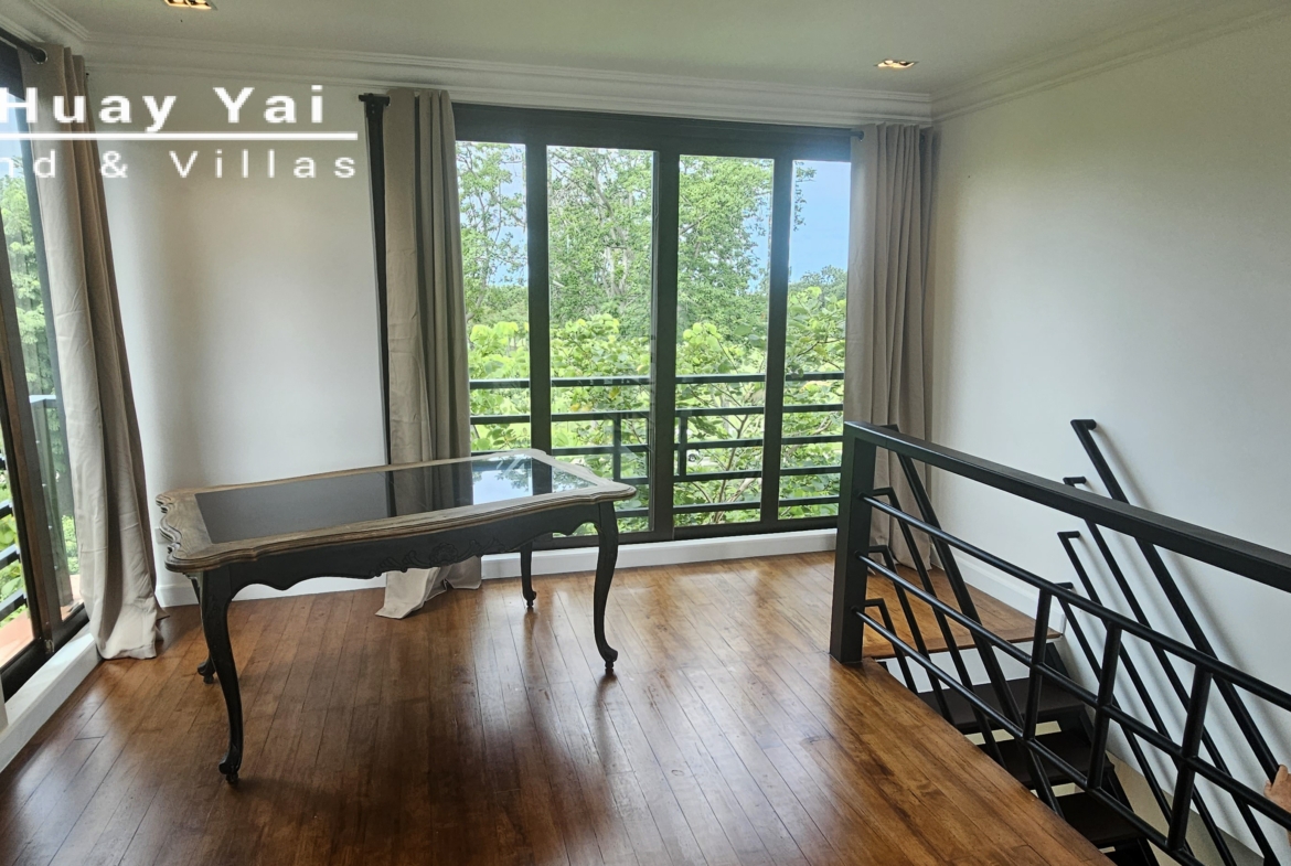 #3531 GOLF VILLA WITH PERFECT LIVING ACCOMMODATION, RIGHT ON THE FAIRWAY