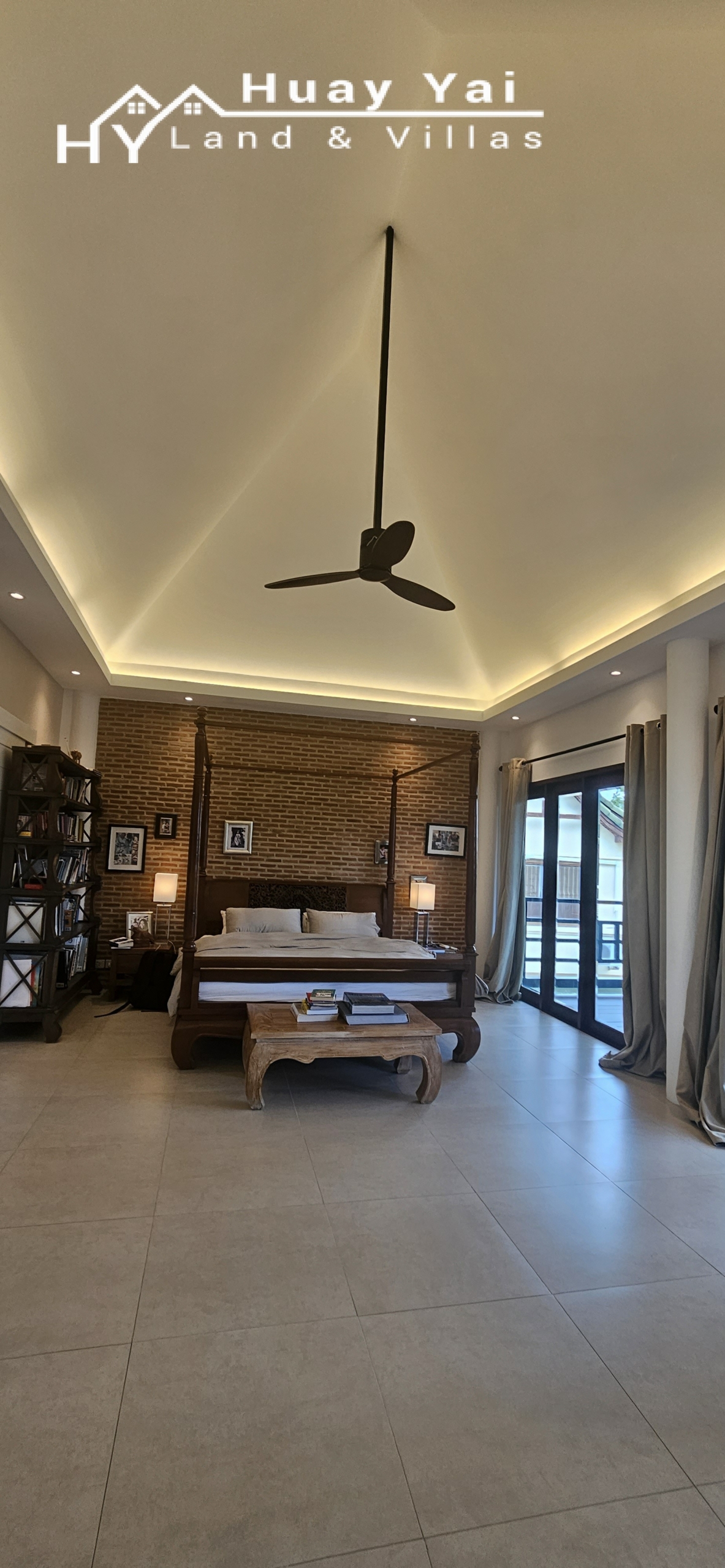 #3531 GOLF VILLA WITH PERFECT LIVING ACCOMMODATION, RIGHT ON THE FAIRWAY