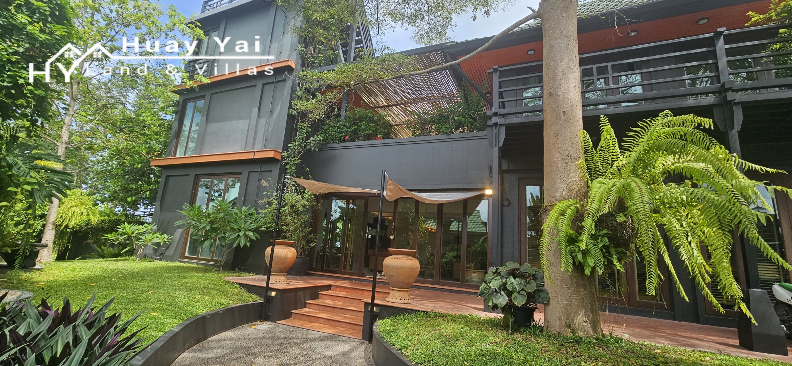 #3531 GOLF VILLA WITH PERFECT LIVING ACCOMMODATION, RIGHT ON THE FAIRWAY